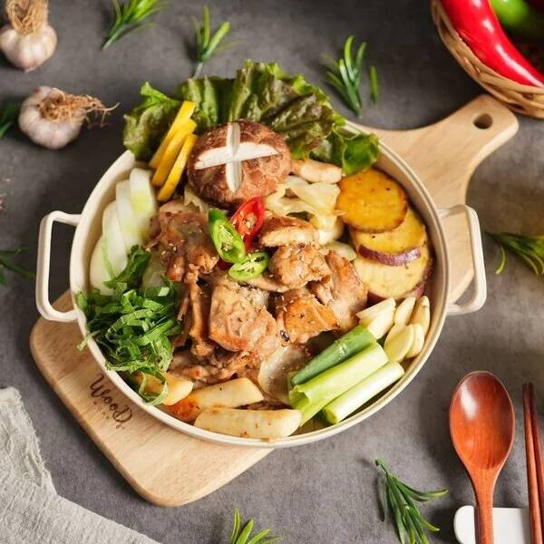 우주스토어,허그닭 국내산 닭갈비 1KG X 2팩 택2 (고추장,간장) 맛선택가능
