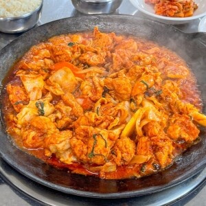 [30년전통] 춘천식 매콤달콤 인생닭갈비 대용량 700g X 2팩